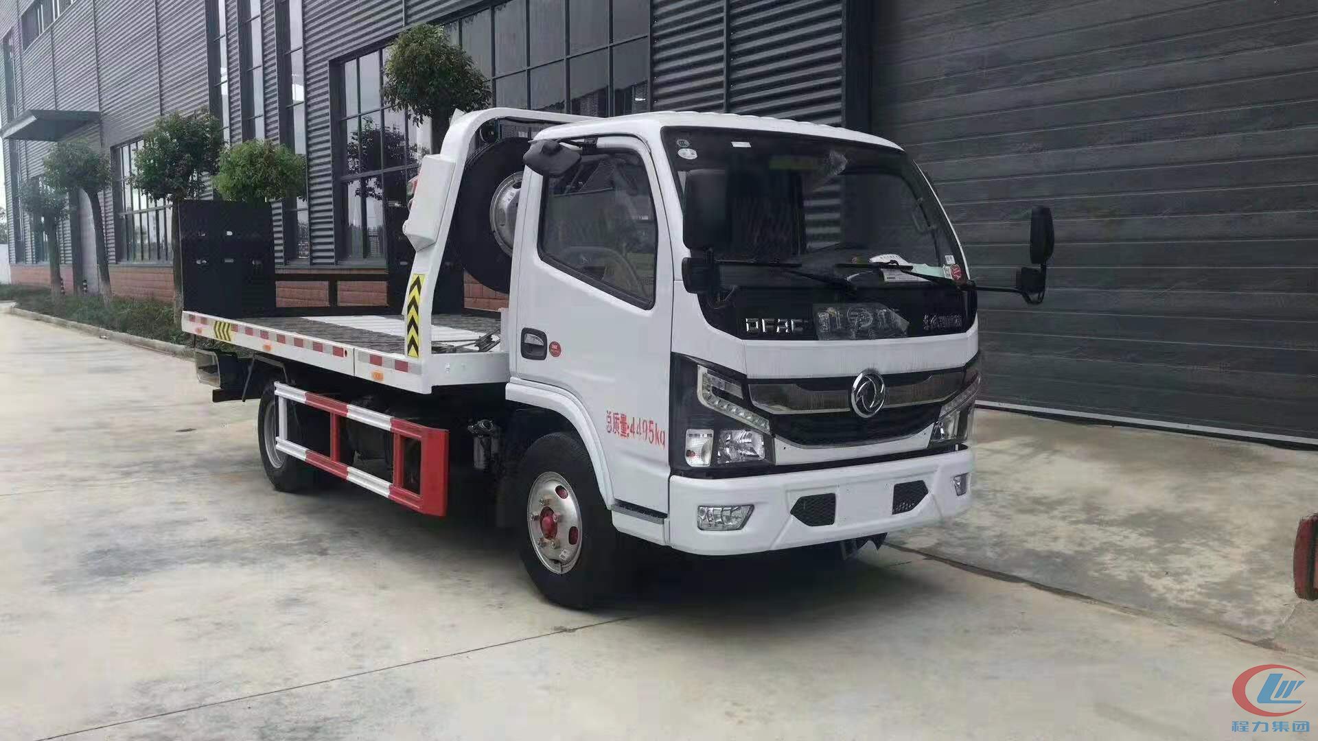 湖北凯时优质运营商东风凯普特一拖二清障车侧面图