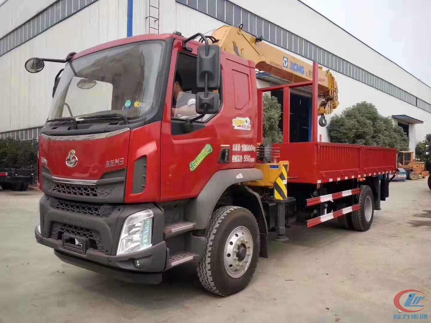 湖北凯时优质运营商东风柳汽6.3吨随车吊高清图