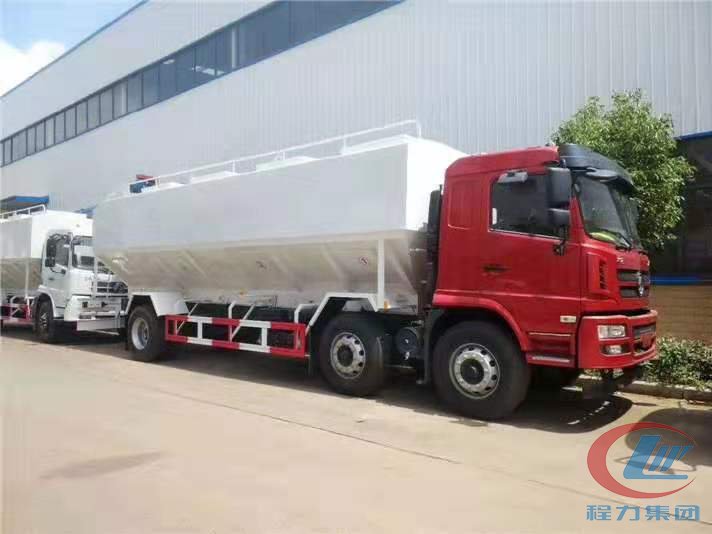 凯时优质运营商陕汽轩德小三轴散装饲料车